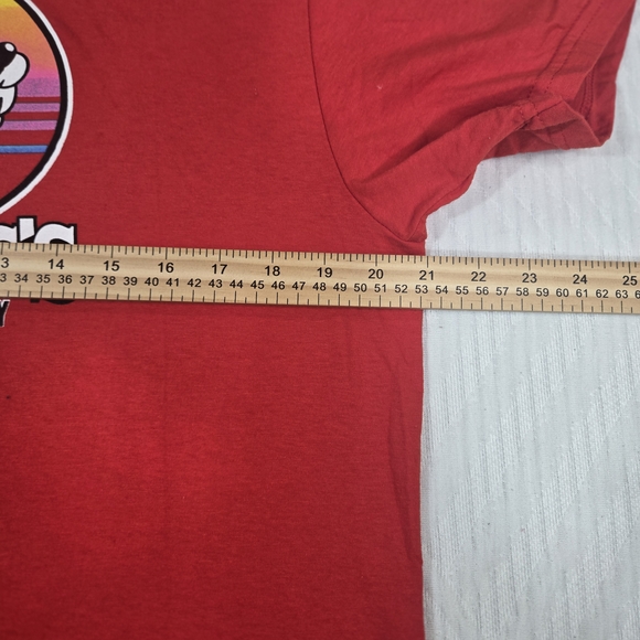 Buc-ee's Vintage 40th Anniversary Red Short Sleeve Tee Size L - Picture 5 of 5